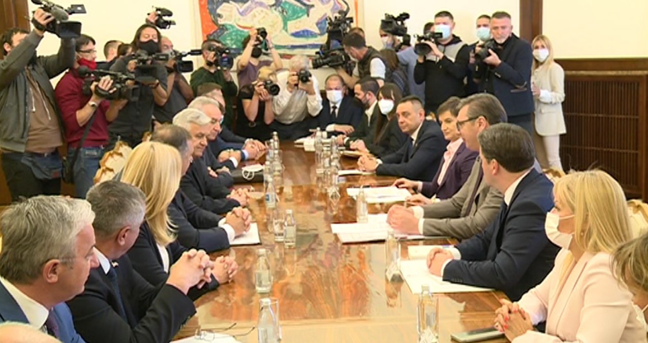 Vučić: Schmidt nije tako loš političar