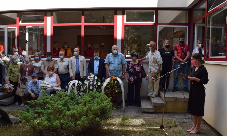 Minuta šutnje i Fatiha za sedam civila ubijenih kod OŠ 'Skender Kulenović'