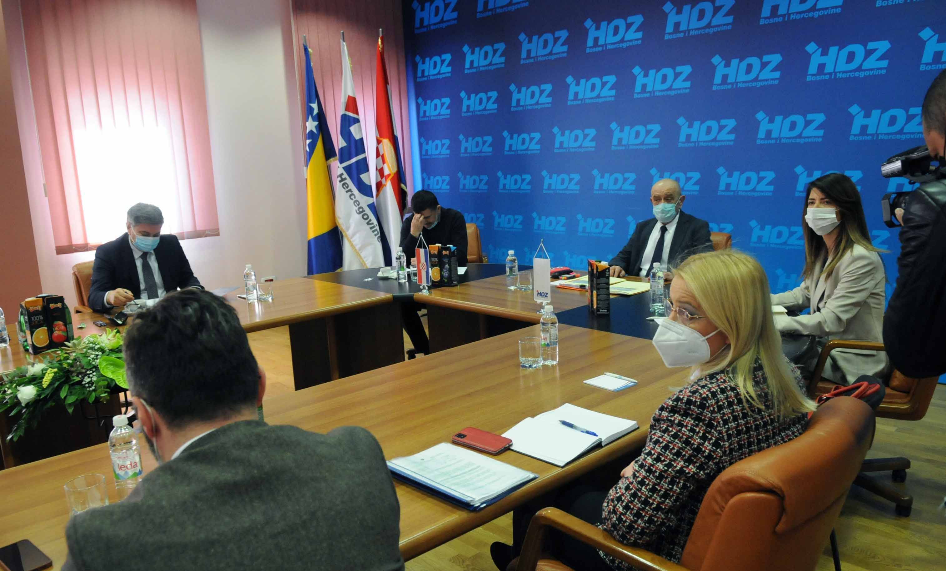 "Ubrzo konkretni rezultati na ispunjavanju uslova iz Mišljenja EK"