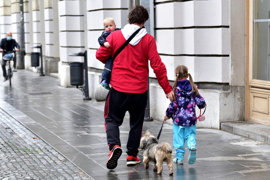 U Sloveniji broj novih zaraza i dalje pada, reinfekcija u domu za starije