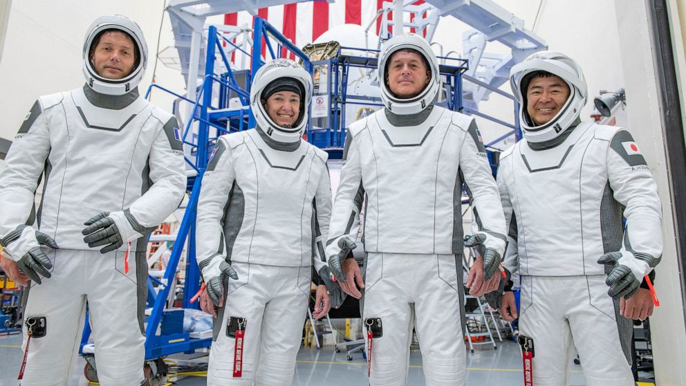 Kapsula kompanije SpaceX danas prevozi četiri astronauta ka Međunarodnoj svemirskoj stanici