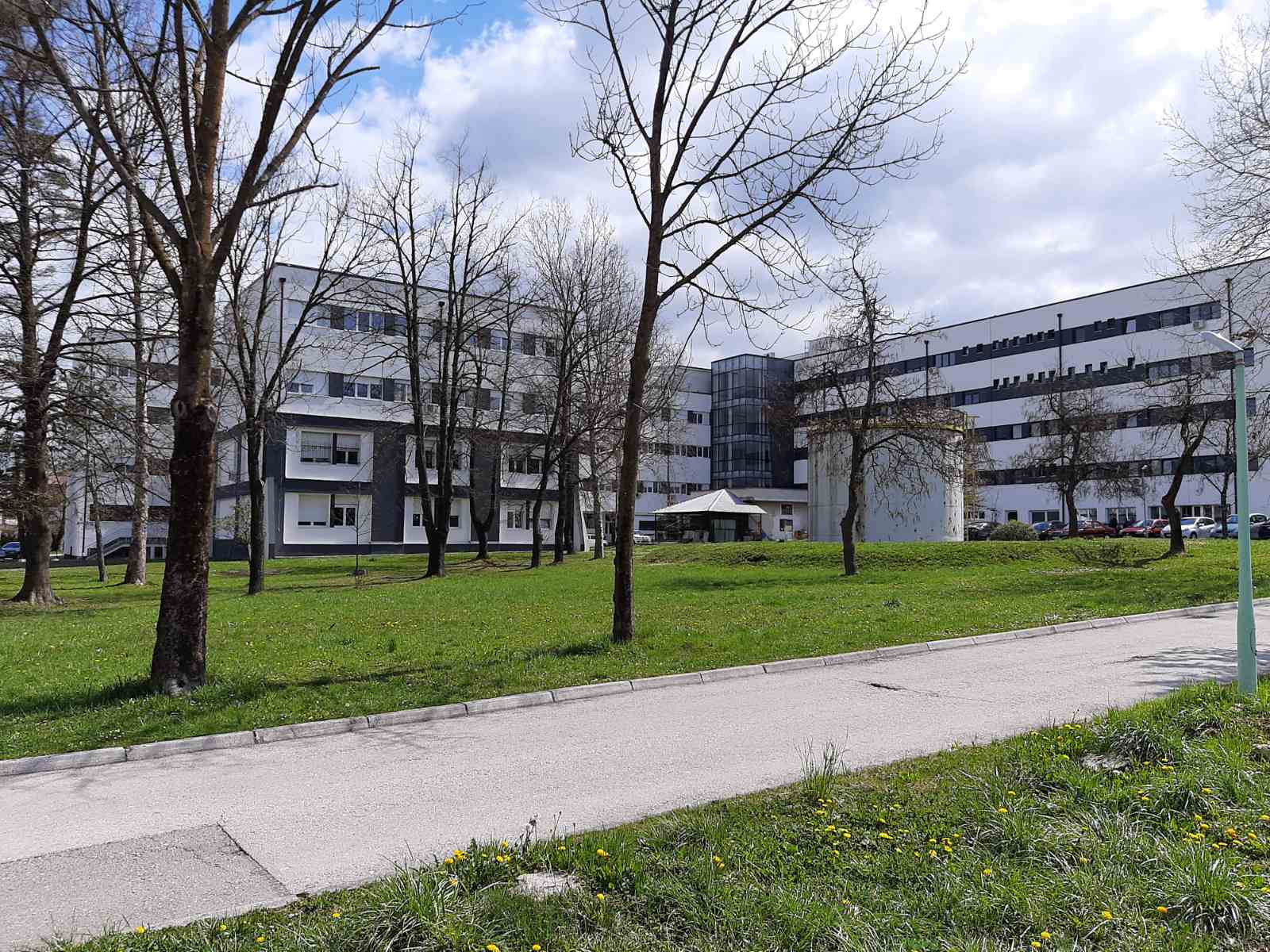 Štrajk upozorenja zdravstvenih radnika USK