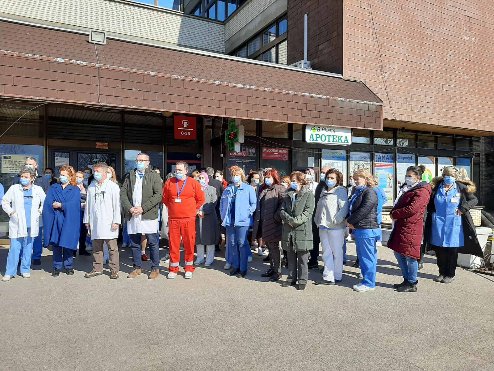 Zdravstveni radnici u Bihaću održali štrajk upozorenja