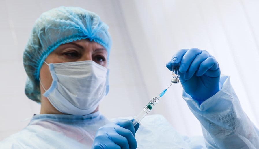 U svijetu je do sada dato više od 825 miliona doza vakcina