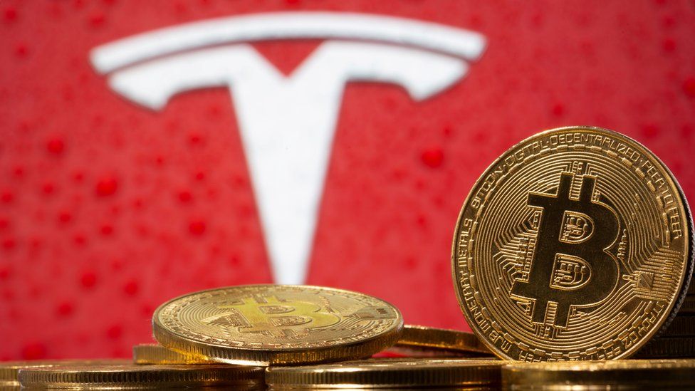 Tesla više ne prima bitcoin