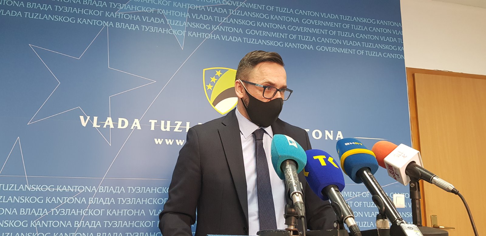 U TK-u ograničeno kretanje, popunjeno 50 posto kapaciteta UKC-a Tuzla