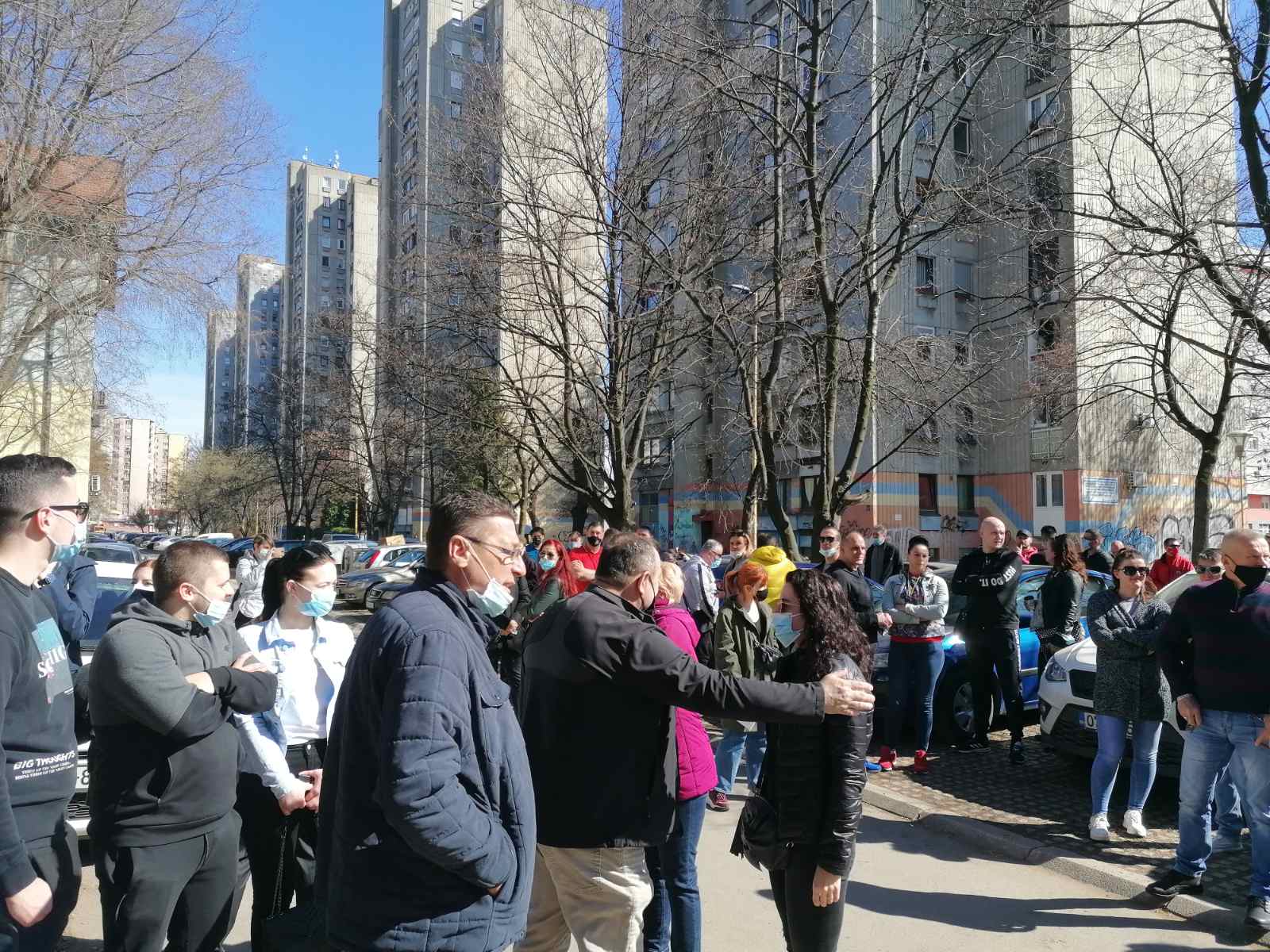 Oko 300 ugostitelja na mirnom protestu u Tuzli