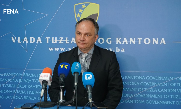 Formiran Tim za analizu stanja opasnog otpada u industrijskoj zoni Tuzle