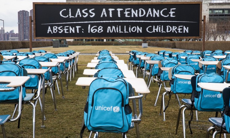 UNICEF: Škole za 168 miliona djece zatvorene godinu dana
