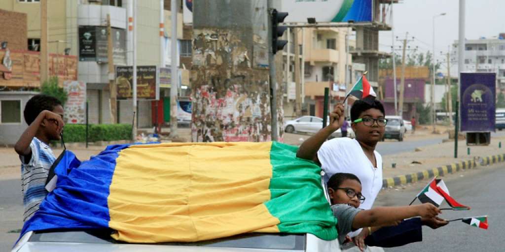 SAD povukle Sudan sa crne liste zemalja koje podržavaju terorizam