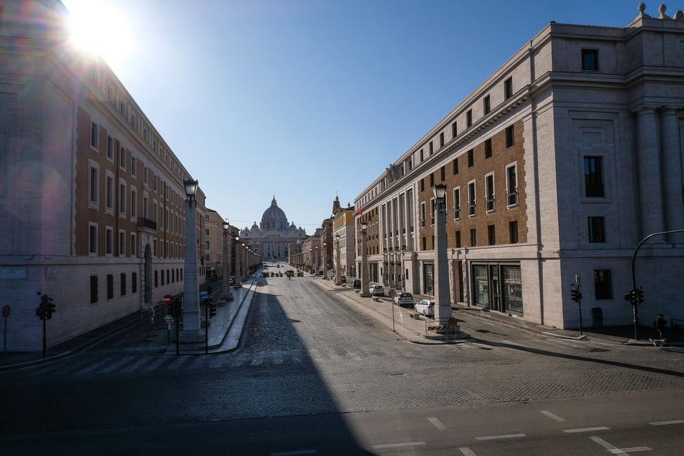 Imovina Vatikana - Blagoslov i teret Katoličke crkve