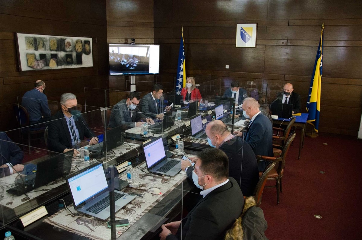 Kantoni i općine mogu uvoditi i restriktivnije mjere zavisno od procjene epidemiološke situacije