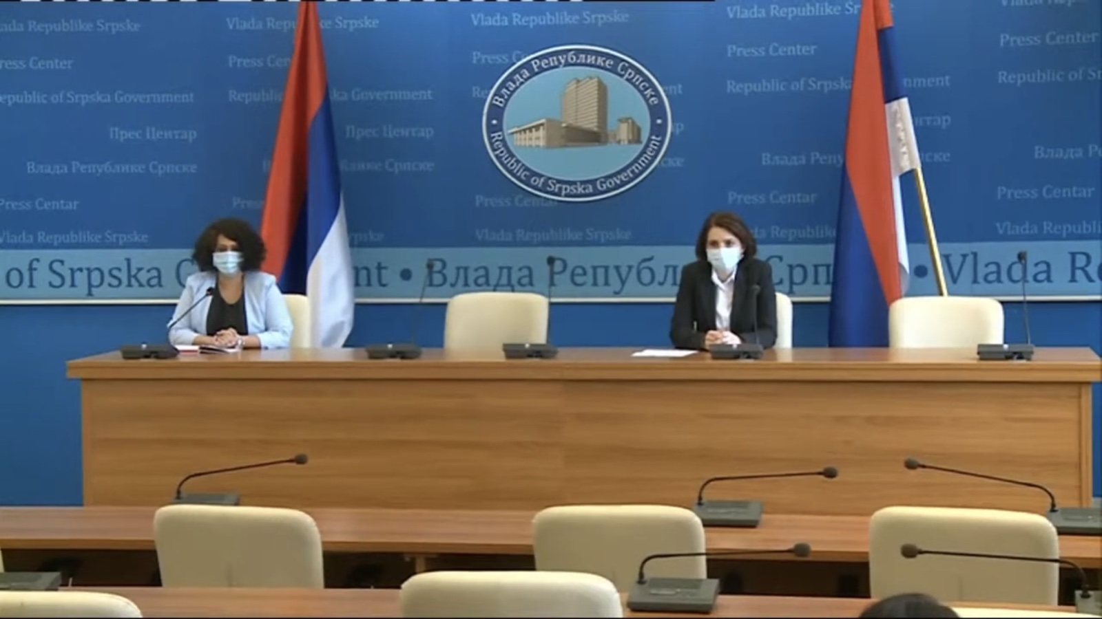Dozvoljen rad prehrambenim trgovinama koje posluju unutar tržnih centara u RS-u