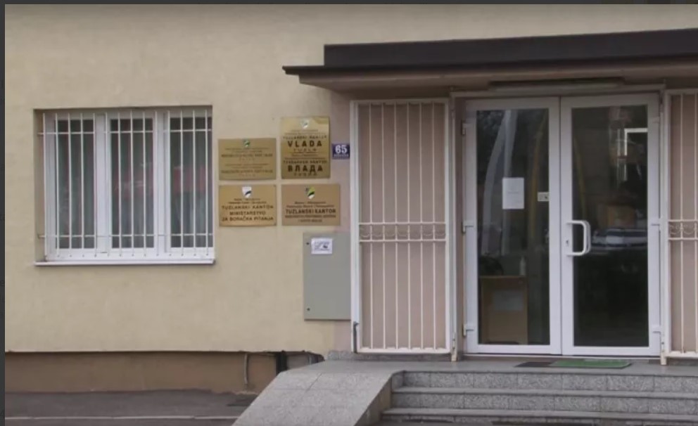 U Tuzli sutra u podne mirni protesti ugostitelja