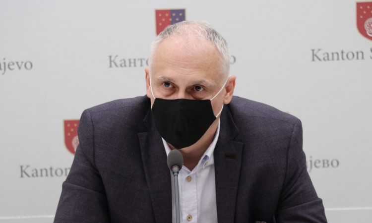 Vranić: Epidemiološke mjere daju dobre rezultate, primjetan blagi pad zaraženih