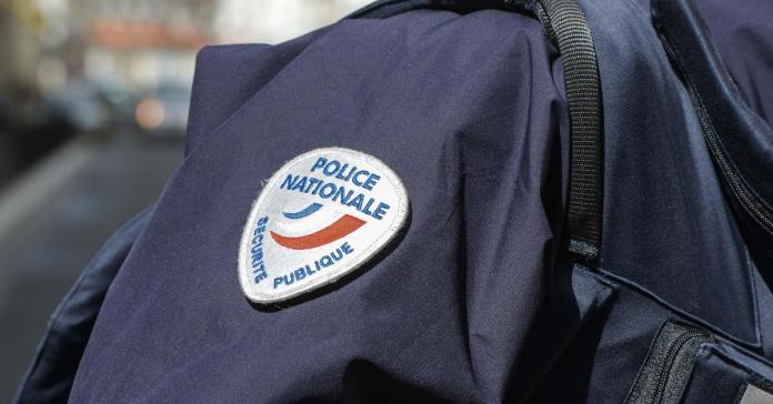 Automobil uletio u crkvu, troje povrijeđeno