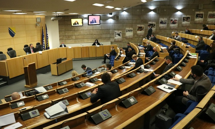 Federacija BiH u 2021. ulazi bez budžeta