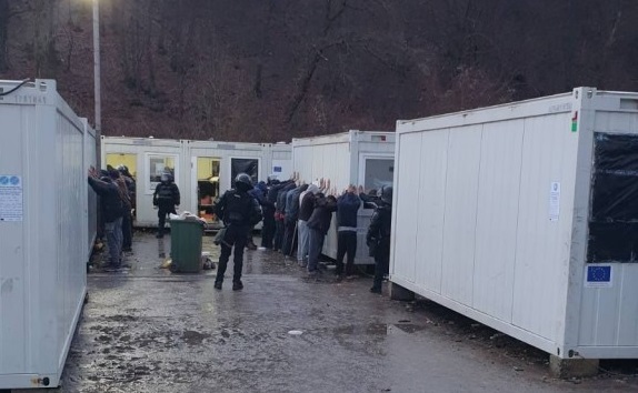 Pretres u kampu 'Blažuj', 17 migranata bit će protjerano iz BiH
