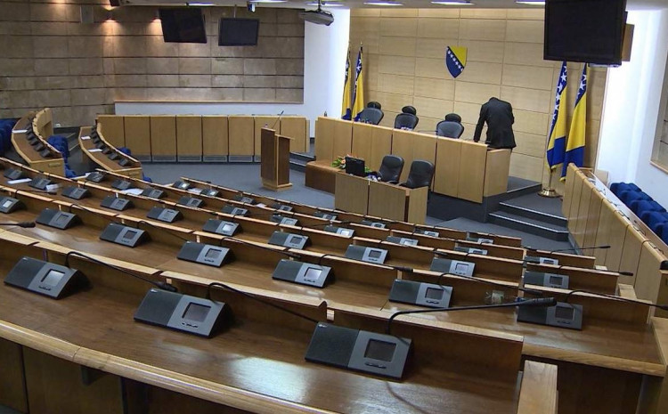 Prihvaćen Nacrt zakona o konverziji kredita „švicaraca“