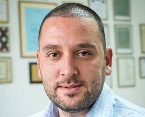 Za FR: Almir Badnjević