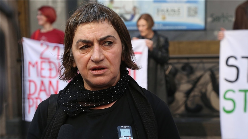 Za FR: Staša Zajević, Žene u crnom i Mirko Medenica učesnik Marša mira