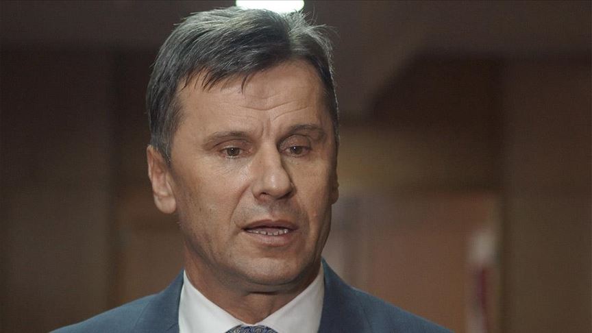 Novalić u Bihaću: Nastojati da se migranti dislociraju izvan grada