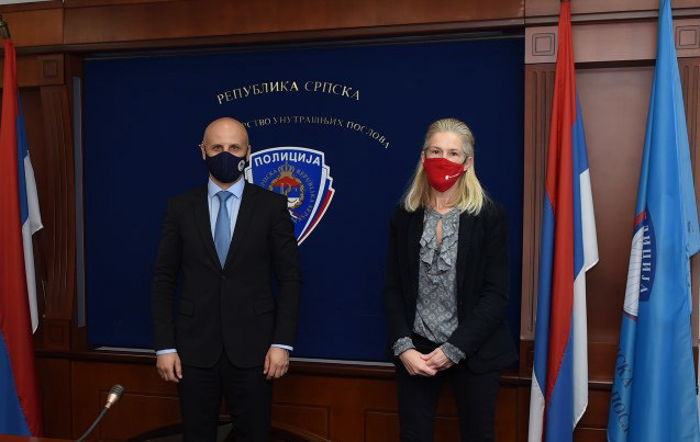 Upravi policije RS uručena vrijedna forenzička oprema