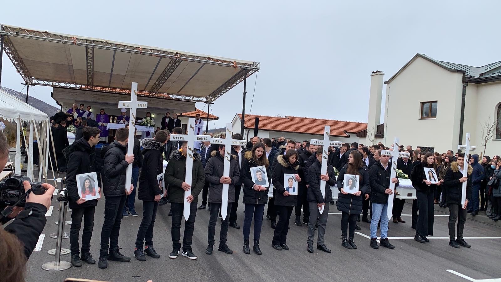 U Hrvatskoj dan žalosti zbog stradalih u Posušju