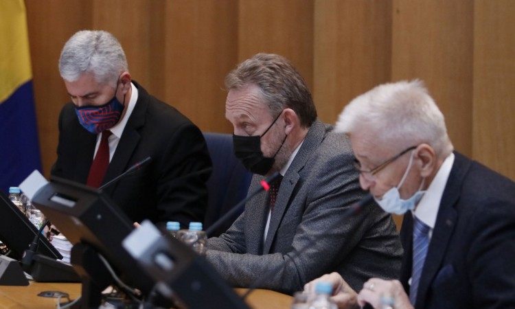 Izetbegović: Čekam vrijeme da Srbi i Hrvati tretiraju predstavnike Bošnjaka kao što Bošnjaci tretiraju druge