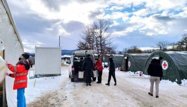 Pojačan zdravstveni nadzor u migrantskom kampu na lokalitetu Lipa