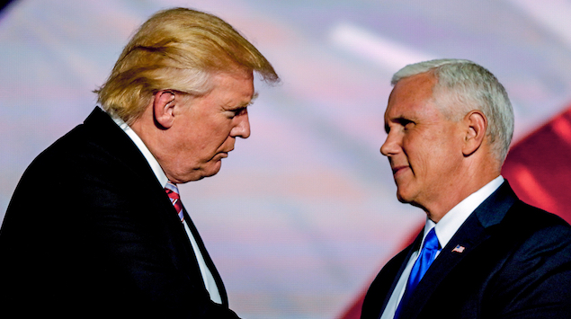 Reuters: Pence neće popustiti pod Trumpovim pritiskom