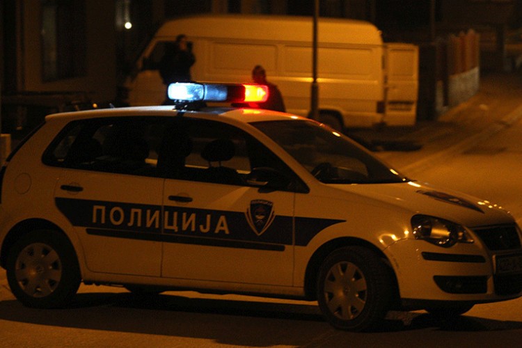 Izazivanje opšte opasnosti: Pucao ispred policijske stanice