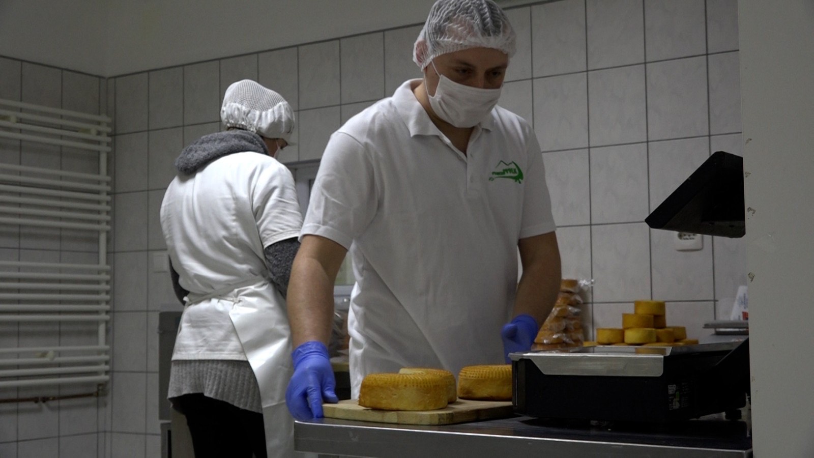 Tradiciju svoje porodice pretvorio u biznis: Politolog 'krivac' za čuveni fojnički sir