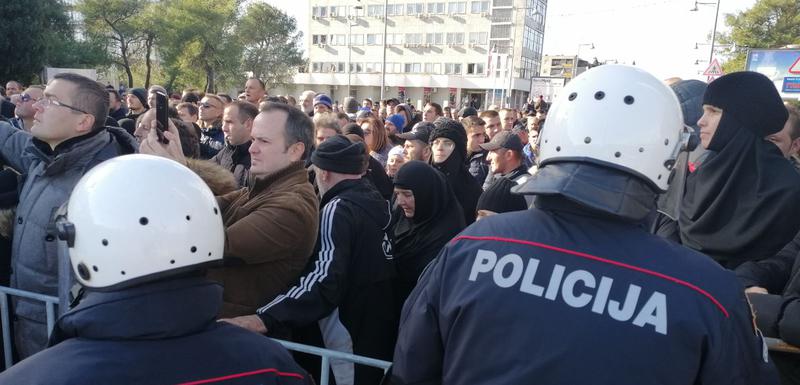 Crna Gora: Protesti zbog zakona o slobodi vjeroispovijesti