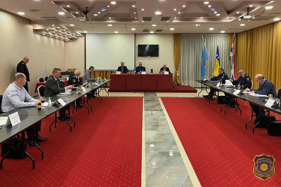 Održan sastanak Koordinacije Direktora FUP-a i Policijskih komesara/direktora Uprava policija KMUP-ova u FBiH