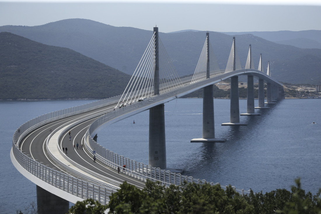 Operacija Most za Most