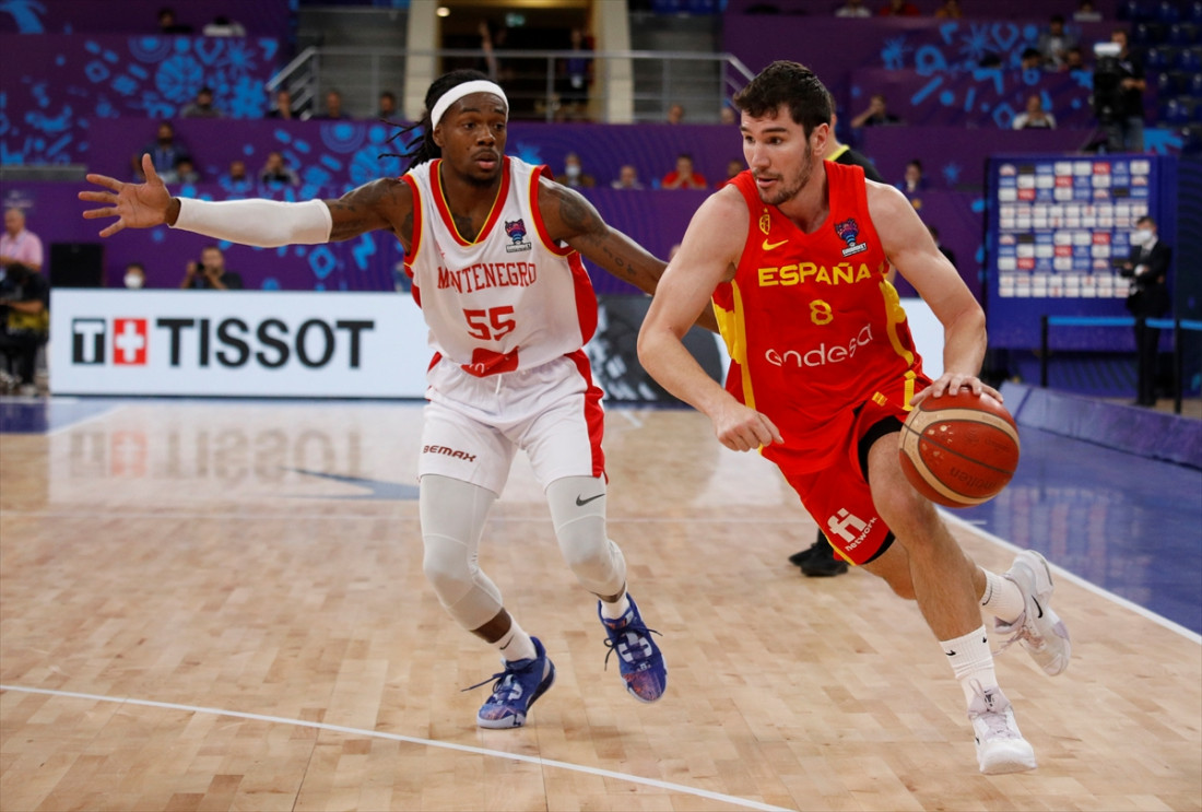 Košarkaši Španije ubjedljivi protiv Crne Gore