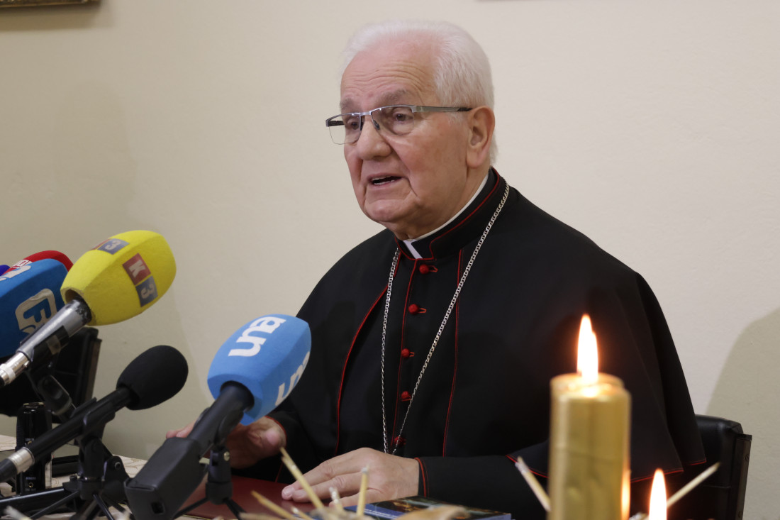 Božićna poruka biskupa Komarice: "Bogu je stalo do naše vječne sreće"