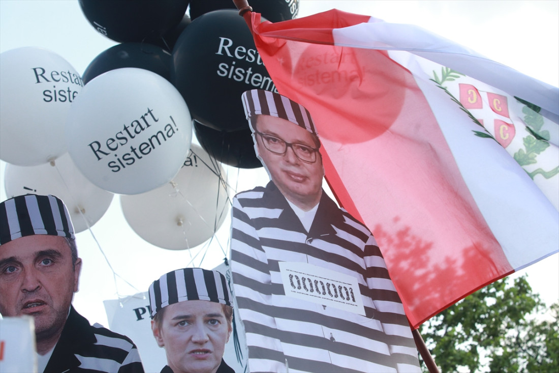 Nekoliko desetina hiljada građana okupilo se na protestu 'Srbija protiv nasilja'