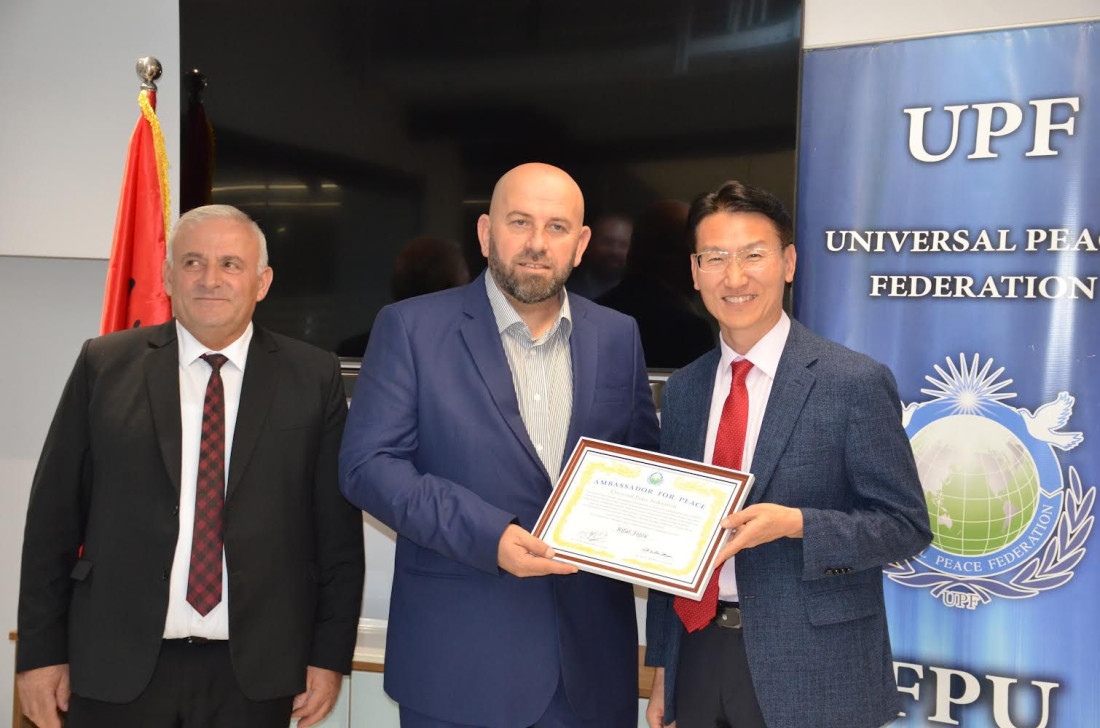 Reis Rifat ef. Fejzić dobitnik priznanja “Ambasador mira”