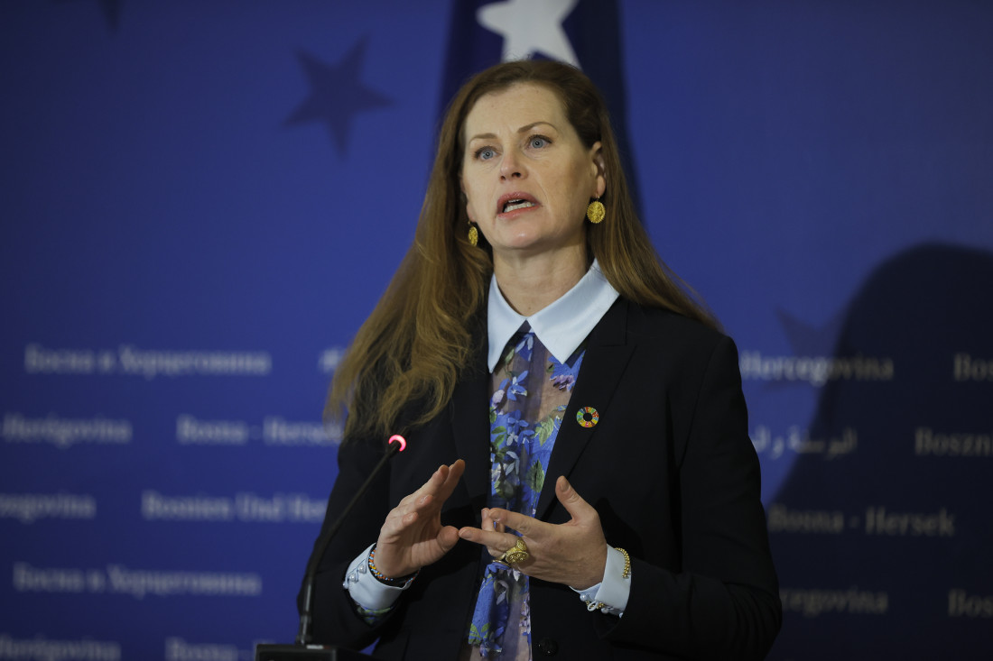 Ingrid Maconald: BiH ima jednu od najnižih stopa zaposlenosti žena