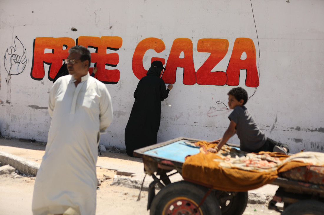 Palestinska omladina grafitima na ruševinama šalje svijetu poruku "zaustavite rat"