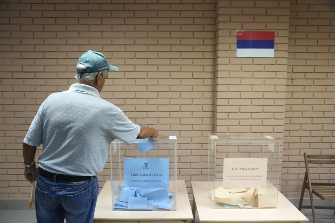 Zatvorena birališta na lokalnim izborima u Srbiji, brojne pritužbe na neregularnosti