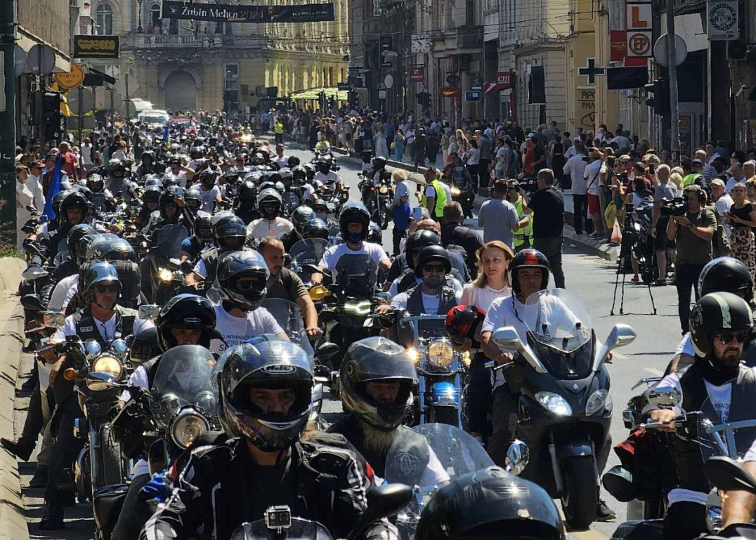 Stotine motociklista iz Sarajeva krenule ka Potočarima
