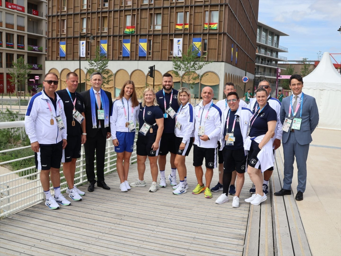 Bećirović podržao bh. sportiste u Olimpijskom selu u Parizu