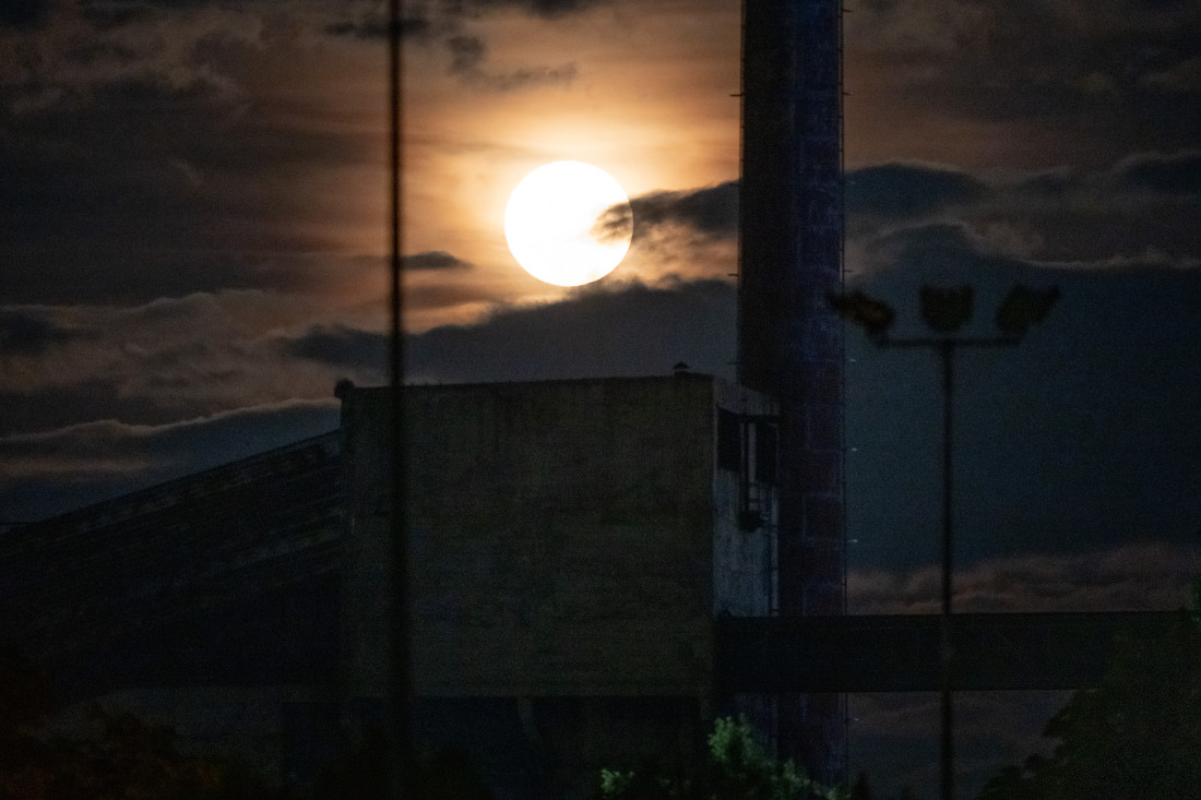 "Jagodin mjesec" na nebu iznad Budimpešte