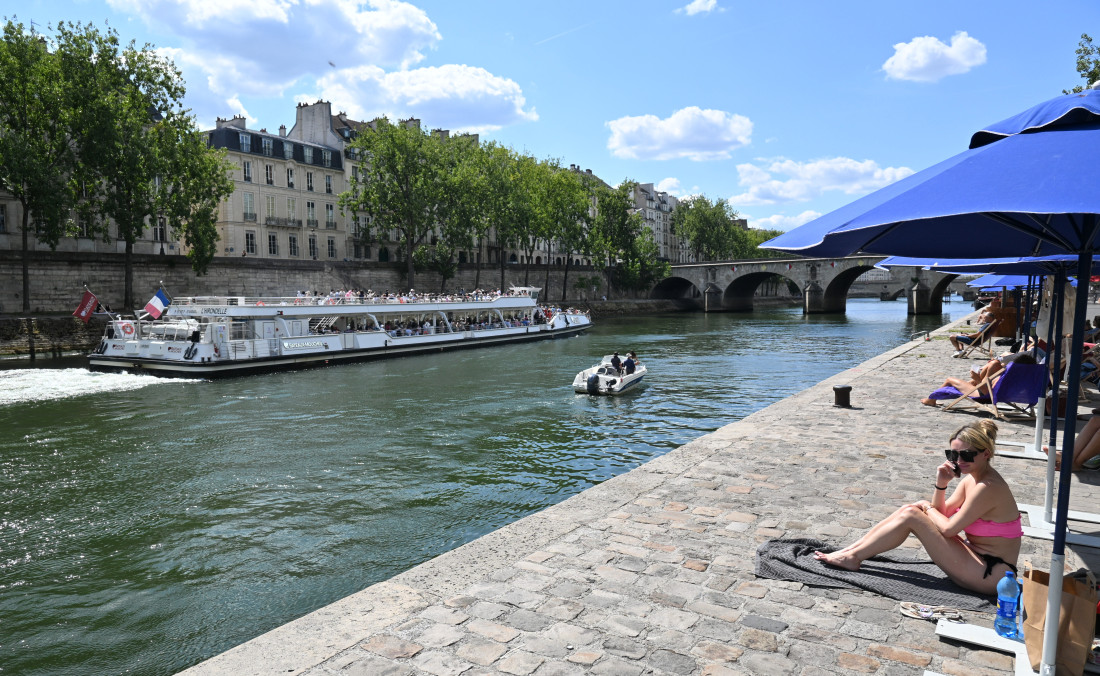 Pariske plaže u bojama Brazila: Samba i sunce na Seni