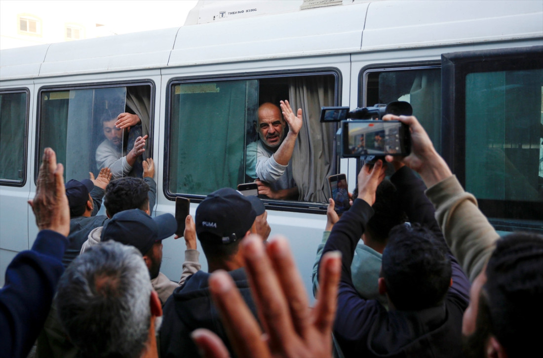 Osmorica palestinskih zatvorenika oslobođeni u Gazi, ponovo se ujedinili sa porodicama