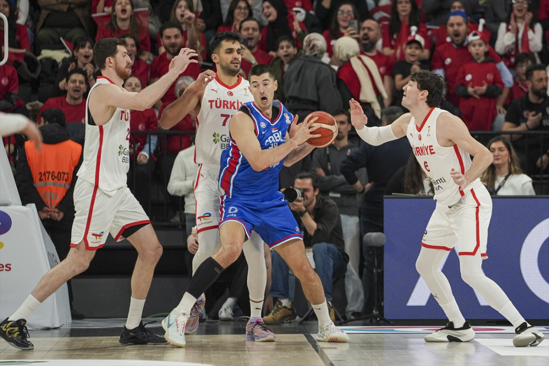 Turska u Istanbulu savladala Srbiju rezultatom 94:86