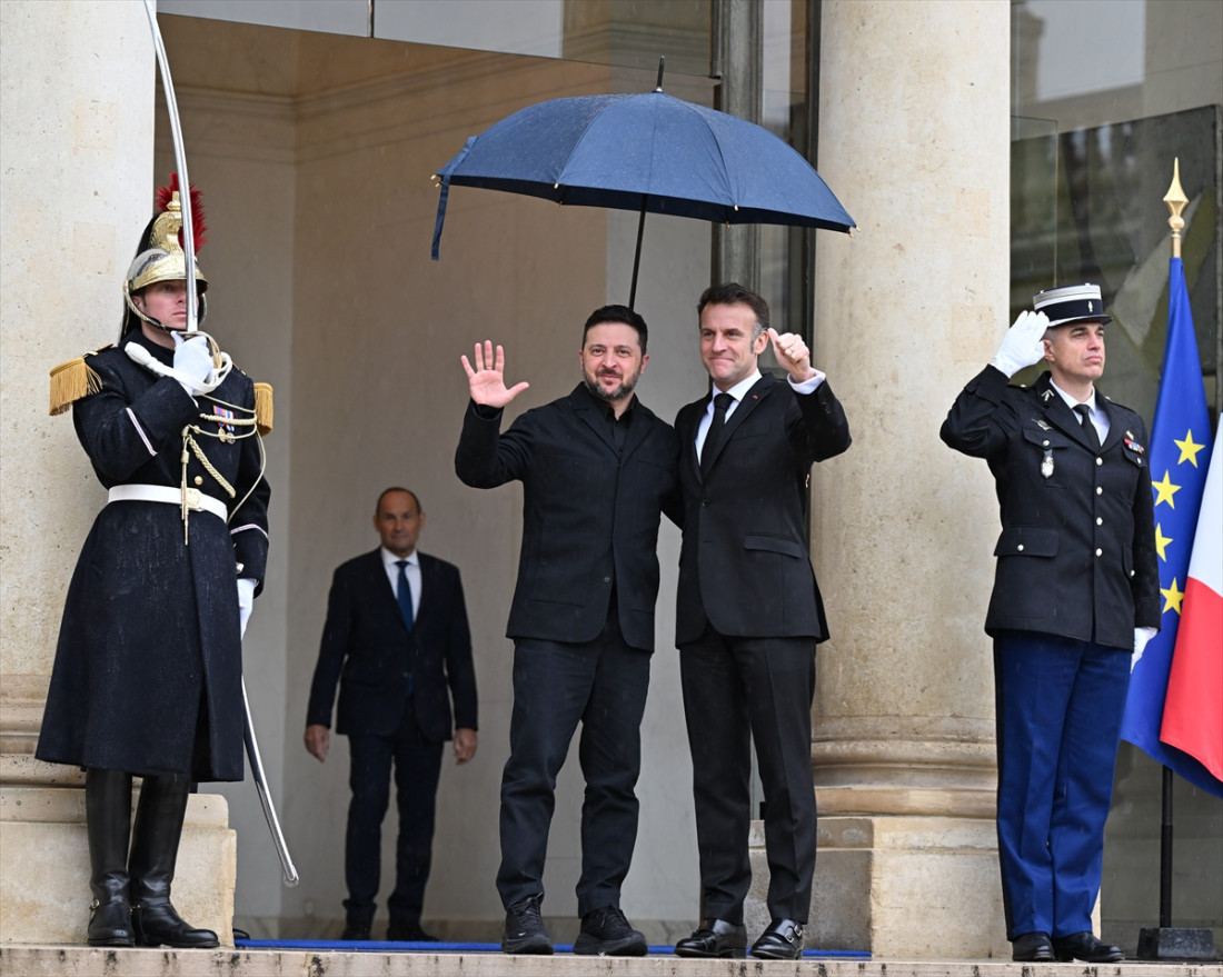Zelenski stigao u Pariz na razgovore s Macronom
